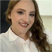 Brasileira nativa, com inglês intermediário e espanhol básico, aulas práticas e sem complicações, para auxiliar todos que queiram aprender mais sobre o português